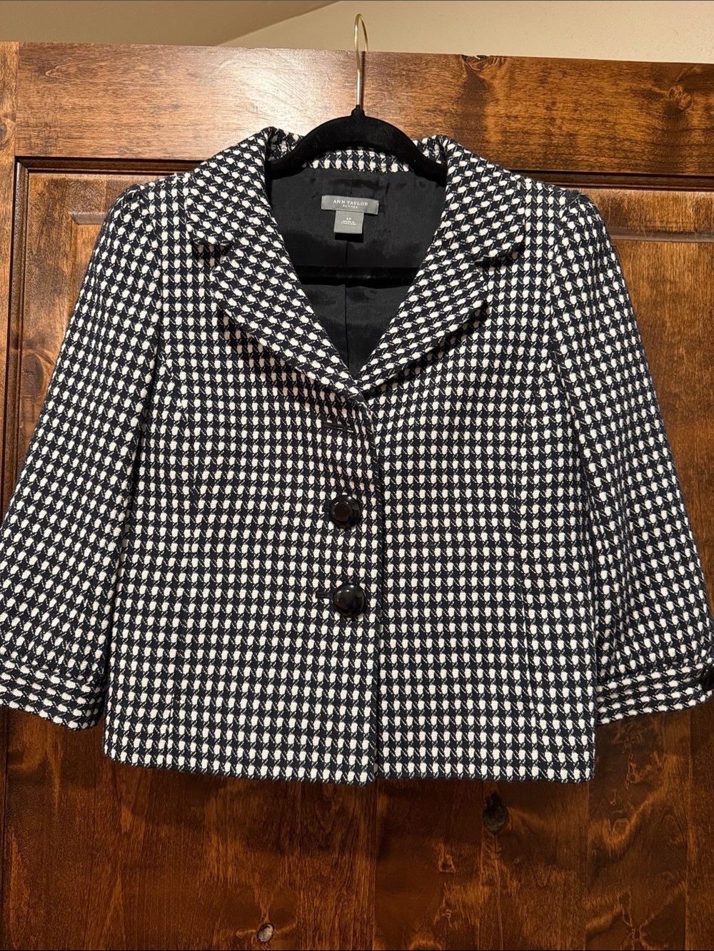 Ann Taylor Black and White Houndstooth Cropped Blazer